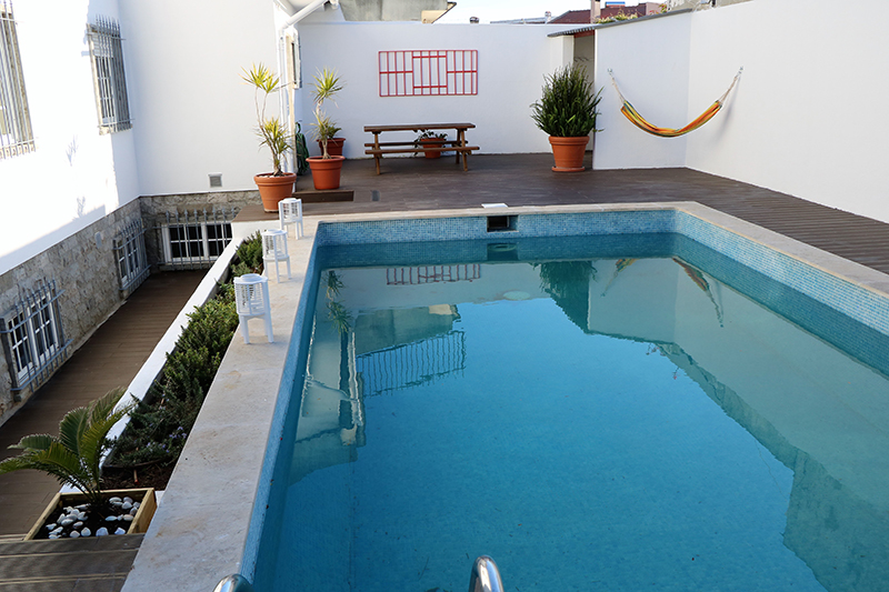 house-garden-pool-11